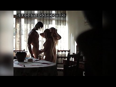 ❤️ Le amiche del sesso invitano un uomo gigante e una cosa a tre con lui ❤️ Solo porno al it.sexeey.ru ❌